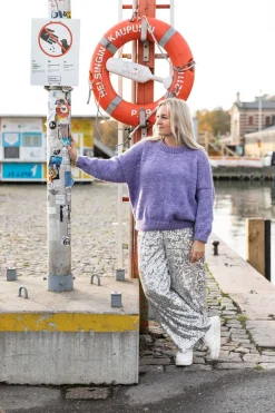 Everyday Knits: Easy Wardrobe Essentials