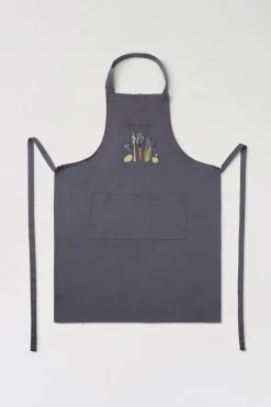 Kirjontasetti esiliina DMC