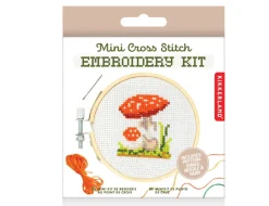 Kirjontasetti mini sieni