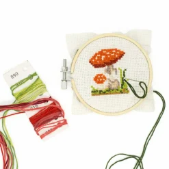 Kirjontasetti mini sieni