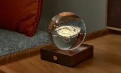 Koristevalaisin Gingko lasipallo galaksi