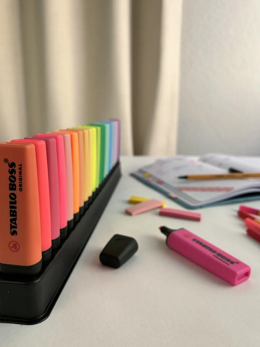 Korostuskynä Stabilo Boss 23 kpl Arty Deskset