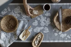 Laudeliina Lapuan Kankurit SAIMAANNORPPA 46x150cm