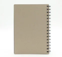 Luonnoskirja A5/80 sivua mustat sivut Mont Marte