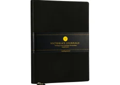 Muistikirja 10,5x14,8 cm/96 lehteä viivallinen pehmeät mustat kannet, Victorias Journals Flexy