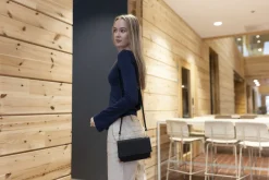 Tuike laukku Miiko hirvennahkaa, musta 20x13,5cm