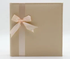 Valokuva-albumi rusetilla 200 kuvalle, hiekka