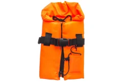 Viinipullon pelastusliivi pillillä